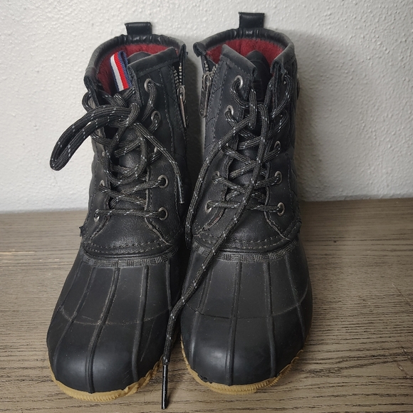 Tommy Hilfiger Women’s Duck Boots Black Quilted Winter Snow Boots Size 6M - Picture 1 of 7
